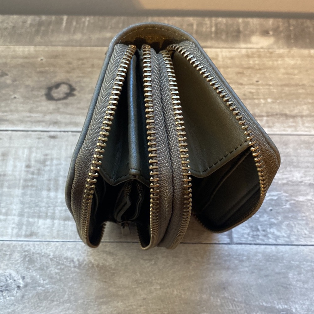 Universal Thread Double Zip Wallet - image 8